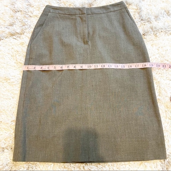 Trina Turk | Grey Pencil Skirt Size 4 - Picture 6 of 7